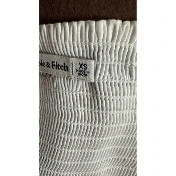 Abercrombie & Fitch White Puff Sleeve Smocked Ruched Crop Top Sz XS Cottagecore - Picture 4 of 9